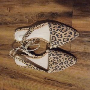 Gianni Bini size 6 flats for women